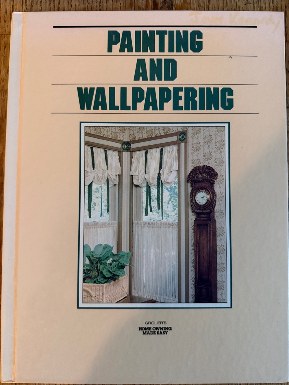 Painting and Wallpapering Guide - Cream Cover